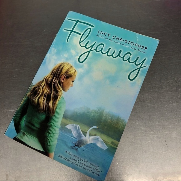 Flyaway by: Lucy Christopher, paperback book - Picture 1 of 5